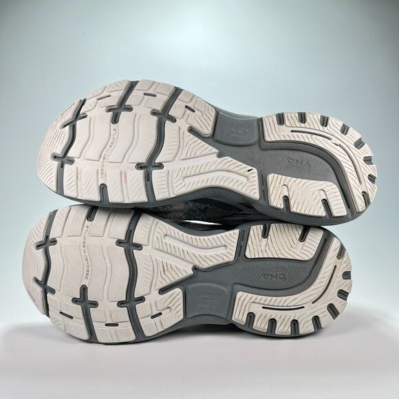 Brooks Ghost 15 Gray Running Shoes Lightweight Sneaker 1103931D147 Men’s Size 10 - Picture 8 of 10